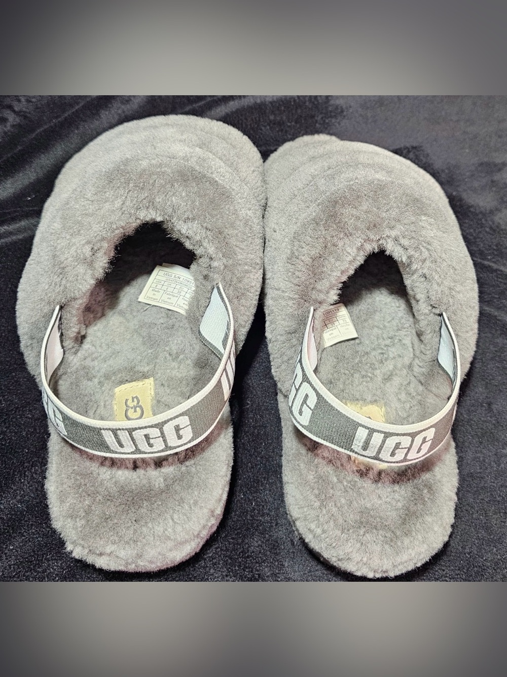 🩶 UGG Fluff Yeah Gray Shearling Logo Strap Slides Women’s Size 8 - Picture 2 of 6